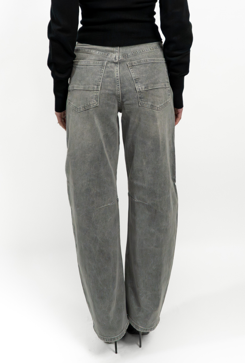 GREYSTONE BARREL JEANS